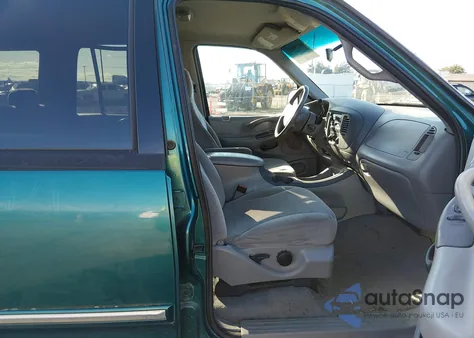 1998 Ford Expedition Eddie Bauer/Xlt z USA, uszkodzony, nr VIN 1FMPU18L9WLB94862